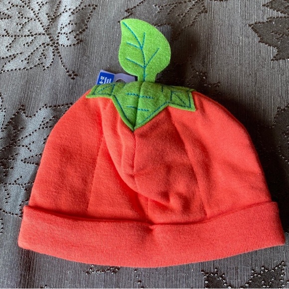 Old Navy Pumpkin Infant Hat- New! - Picture 1 of 2